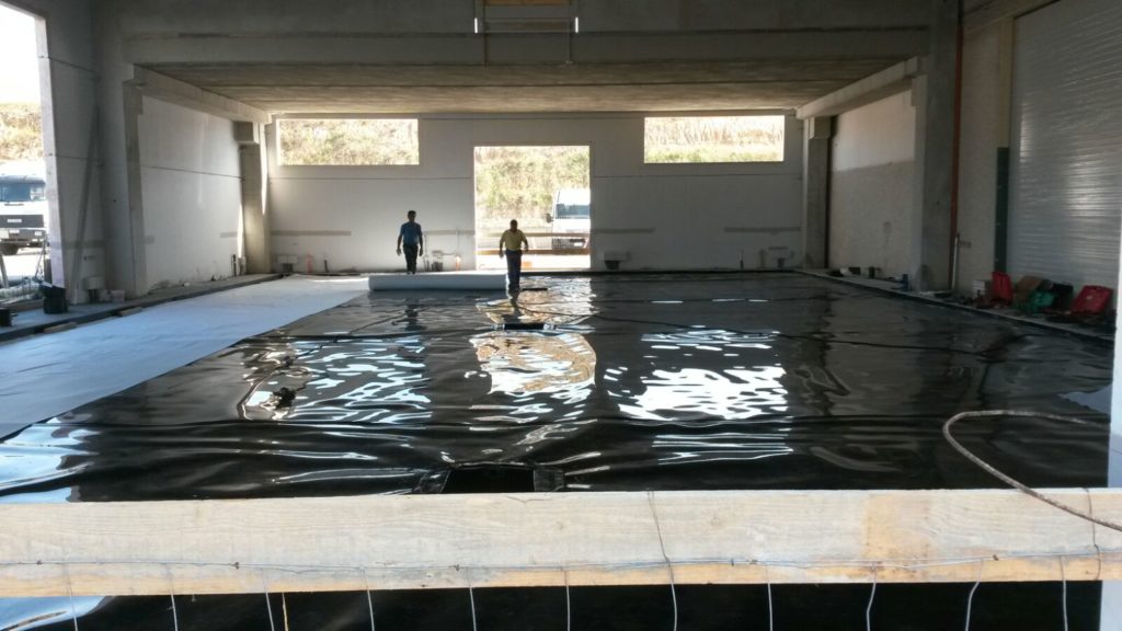 Impermeabilizzazione piattaforma ecologica in polietilene ad alta densità HDPE Cagliari – Sardegna