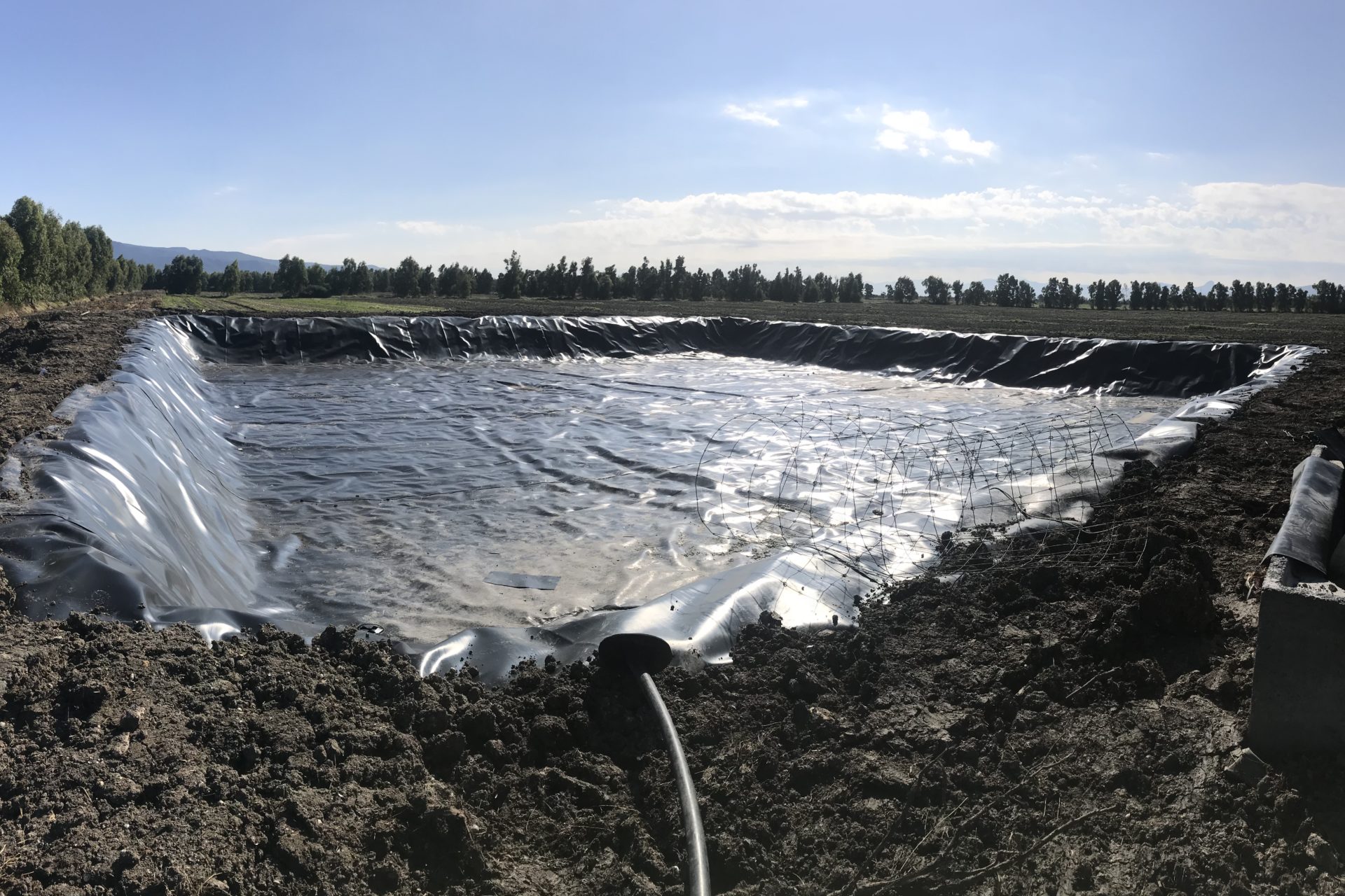 Impermeabilizzazione vasca contenimento reflui in polietilene ad alta densità HDPE Arborea – Oristano Sardegna
