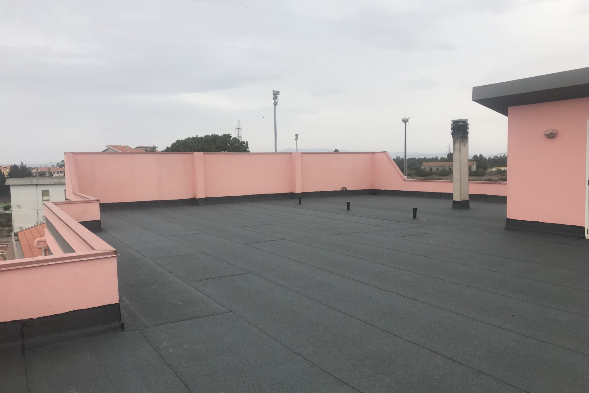 Rifacimento impermeabilizzazione coperture in guaina bituminosa condominio Oristano – Sardegna